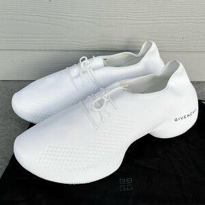 Givenchy TK 360 Space Runners, NWOT 🔥